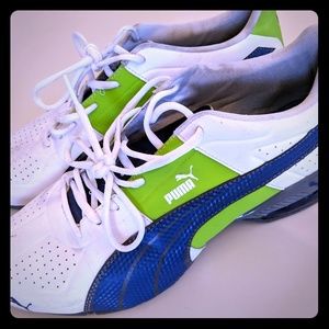 Mens Puma shoes!!